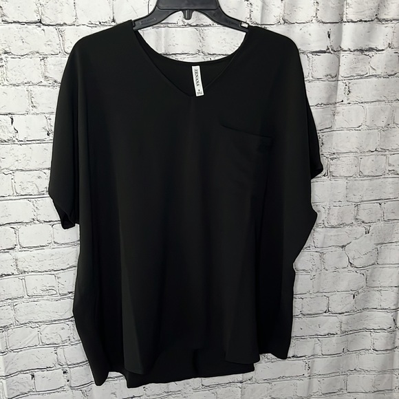 Zenana Black Muslin Pocket Blouse - Picture 2 of 4